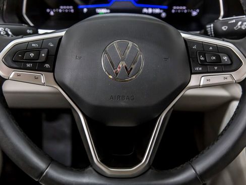 Used 2023 Volkswagen Jetta SE image 24