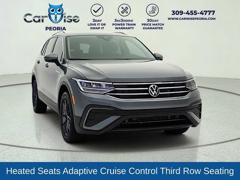 Used 2022 Volkswagen Tiguan SE FWD image 1