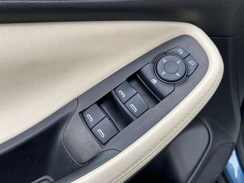 Used 2024 Buick Encore GX Sport Touring image 17