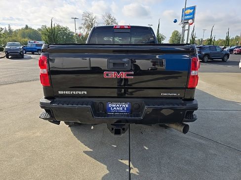 Used 2016 GMC Sierra 2500 Denali image 5