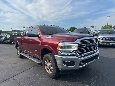 Used 2022 RAM 2500 Laramie AWD/4WD image 2