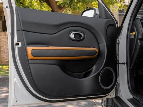 Used 2015 Kia Soul ! w/ Sun & Sound Package image 51