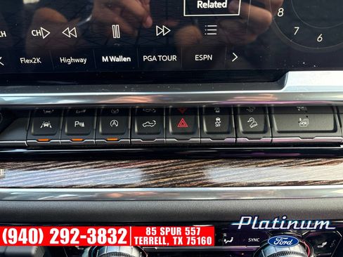 Used 2024 GMC Sierra 1500 Elevation w/ Elevation Premium Package AWD/4WD image 17
