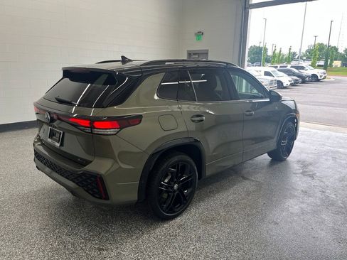 New 2026 Volkswagen Tiguan SE R-Line AWD/4WD image 7