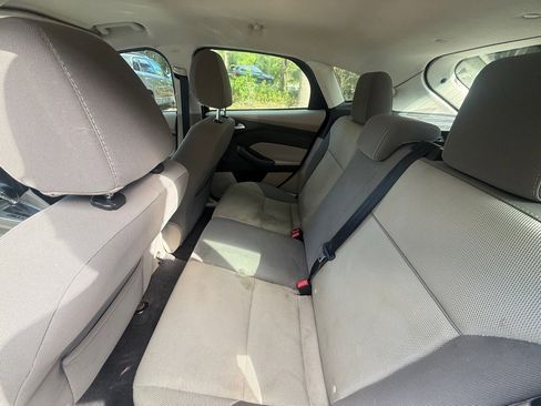 Used 2013 Ford Focus SE FWD image 12