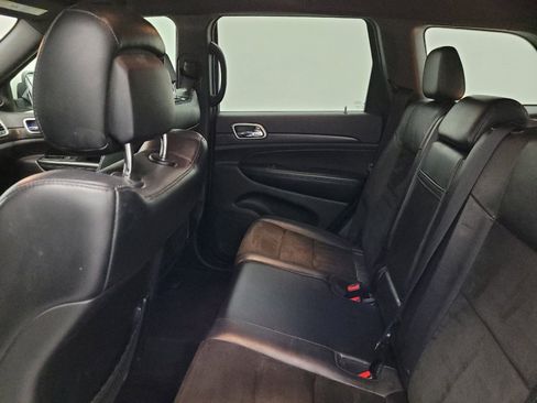 Used 2018 Jeep Grand Cherokee Altitude image 18