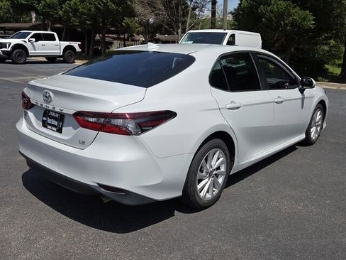 Used 2023 Toyota Camry LE FWD image 14