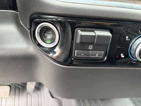 Used 2024 GMC Sierra 1500 SLE image 19