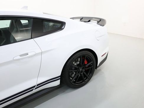 Used 2022 Ford Mustang Shelby GT500 w/ Technology Package image 53