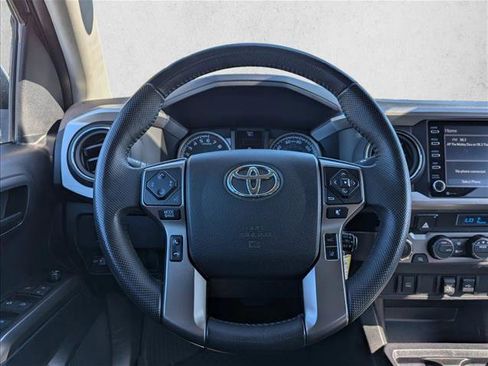Used 2021 Toyota Tacoma SR5 AWD/4WD image 15