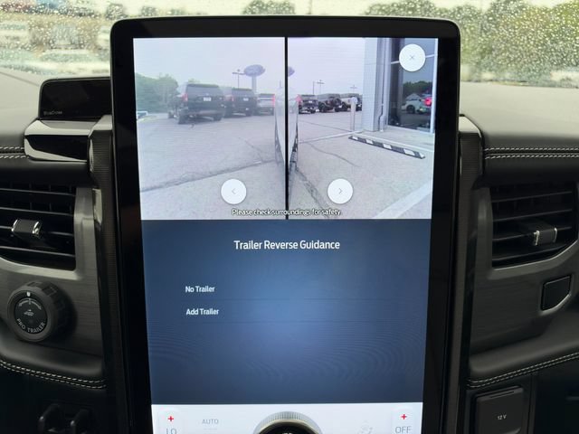 Used 2023 Ford F150 Lightning Platinum AWD/4WD image 31