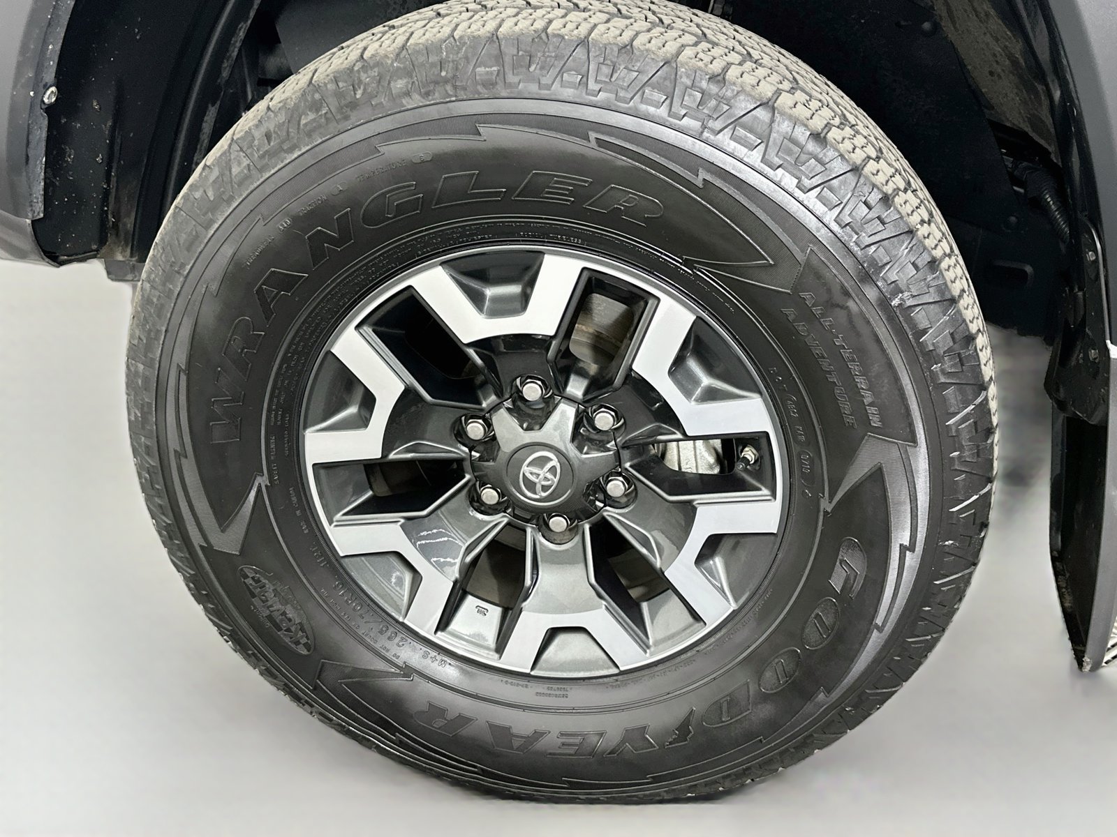 Certified 2019 Toyota Tacoma TRD Off-Road w/ Technology Package AWD/4WD image 28