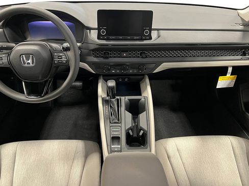 Used 2025 Honda Accord LX image 16