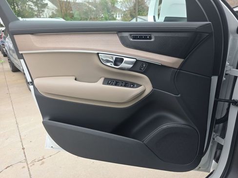New 2026 Volvo XC90 B6 Ultra w/ Lounge Package image 30