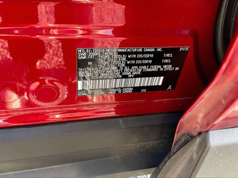 Used 2025 Toyota RAV4 Limited image 35