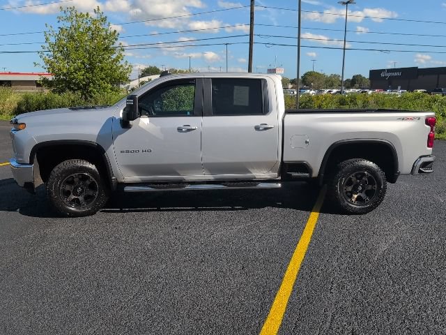 Used 2023 Chevrolet Silverado 2500 LT w/ Convenience Package AWD/4WD image 2