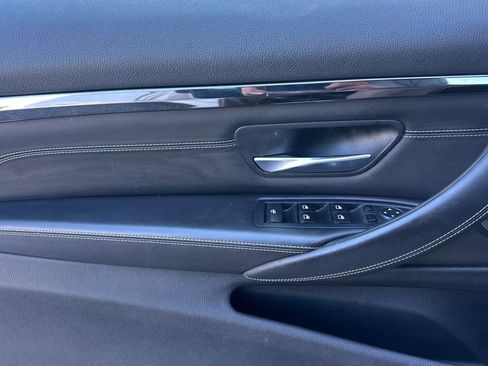 Used 2015 BMW M4 Convertible image 13