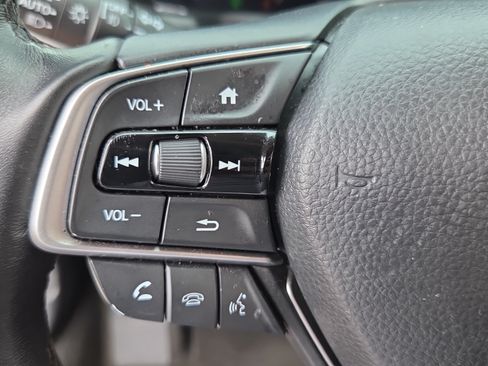 Used 2022 Honda Accord EX-L image 25