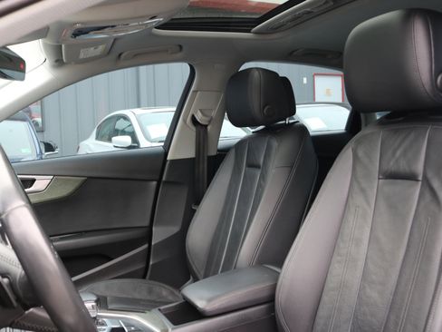 Used 2019 Audi A4 2.0T Premium w/ Convenience Package image 11