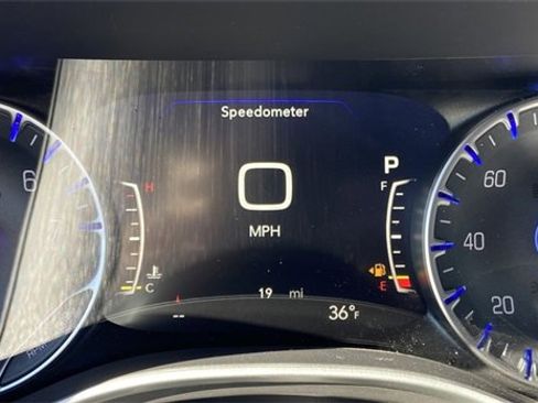 New 2026 Chrysler Pacifica Select image 22