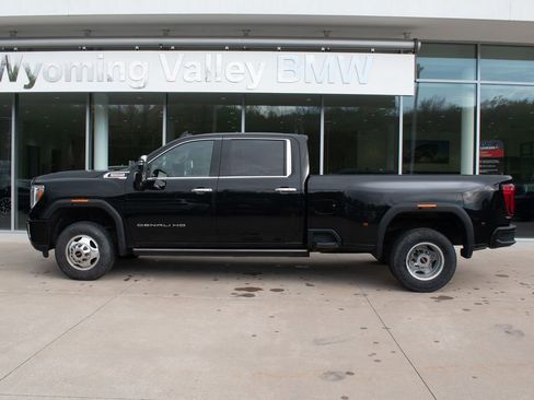 Used 2023 GMC Sierra 3500 Denali w/ Denali Ultimate Package AWD/4WD image 7