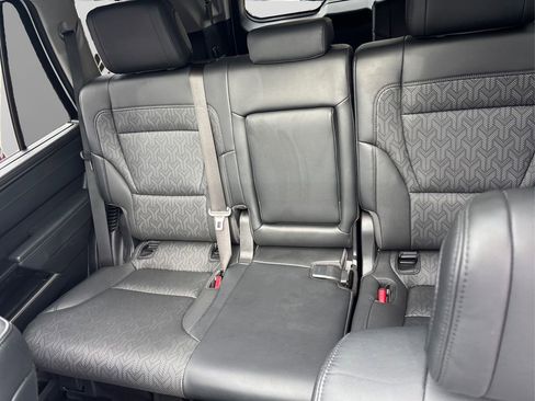 Used 2023 Toyota Sequoia Limited image 19