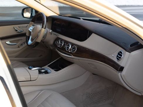 Used 2019 Mercedes-Benz S 560 4MATIC Sedan image 25