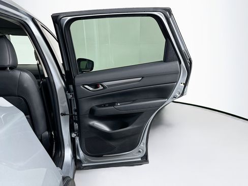 Used 2017 MAZDA CX-5 Touring image 28