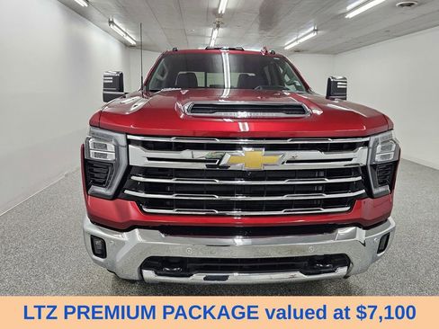 Used 2025 Chevrolet Silverado 3500 LTZ w/ LTZ Premium Package AWD/4WD image 2