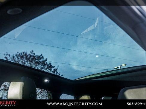 Used 2022 Land Rover Range Rover Evoque R-Dynamic S image 26