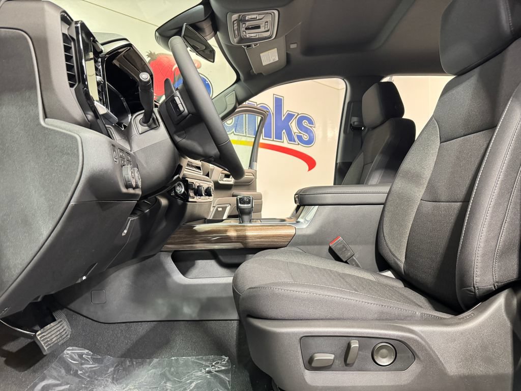 New 2026 Chevrolet Silverado 1500 RST AWD/4WD image 8