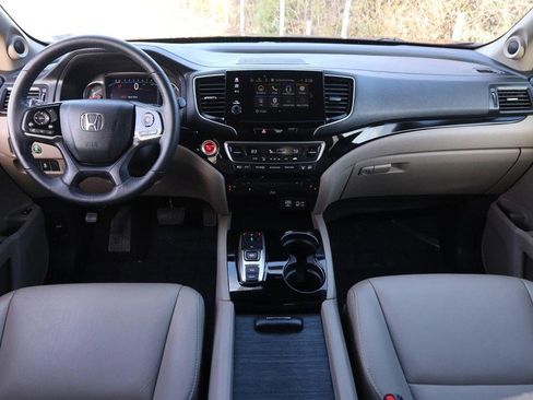 Used 2022 Honda Pilot Touring image 23