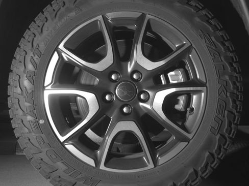 Used 2025 Jeep Compass Trailhawk AWD/4WD image 13