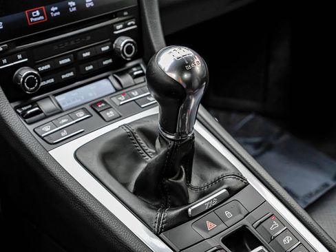 Used 2019 Porsche 718 Boxster image 25