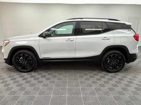Used 2021 GMC Terrain SLE w/ Driver Convenience Package AWD/4WD image 11