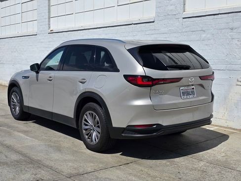 Used 2024 MAZDA CX-90 Plug-In Hybrid w/ Preferred AWD/4WD image 4