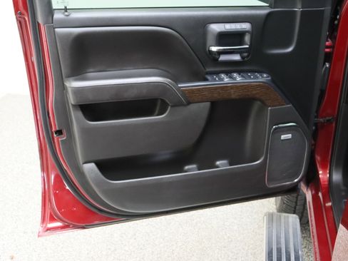 Used 2018 GMC Sierra 1500 Denali RWD image 12