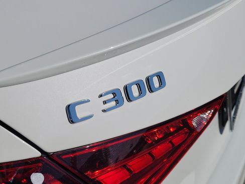 Used 2023 Mercedes-Benz C 300 Sedan w/ Exclusive Trim Package image 9