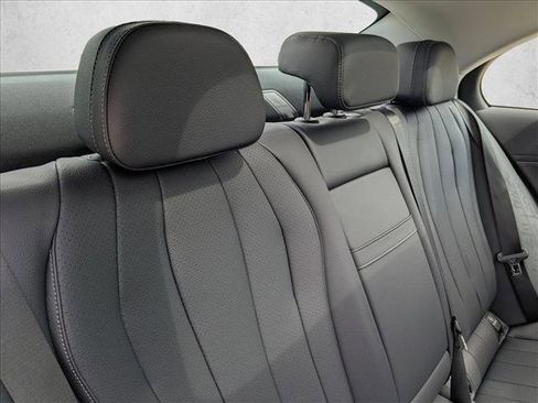 Used 2025 Mercedes-Benz E 350 Sedan image 16