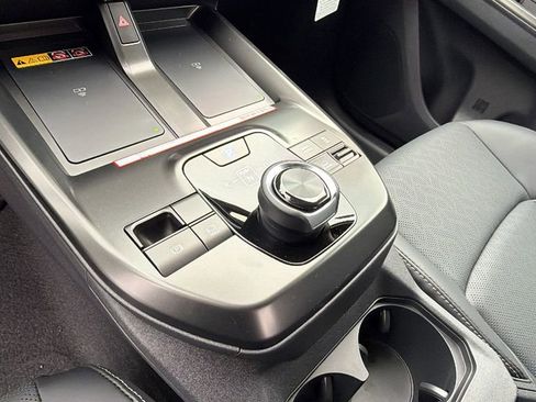 New 2026 Subaru Solterra Premium image 24