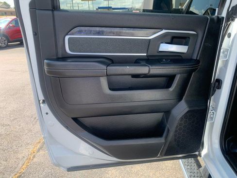 Used 2020 RAM 2500 Big Horn w/ Level 2 Equipment Group image 12