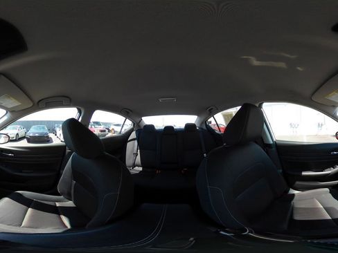 Used 2025 Nissan Altima 2.5 SV FWD image 43