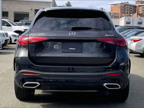 Used 2026 Mercedes-Benz GLC 300 4MATIC image 3