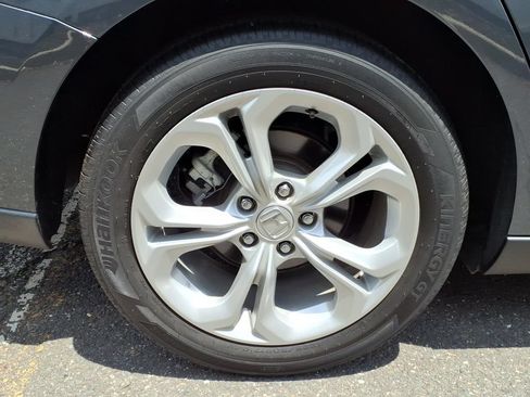 Certified 2023 Honda Accord LX image 11