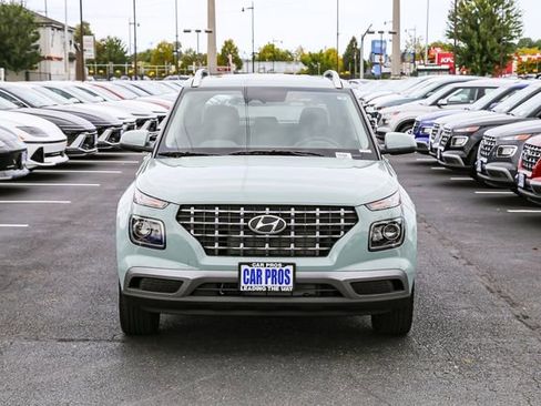 New 2026 Hyundai Venue SEL image 3