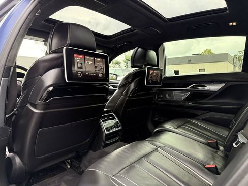 Used 2019 BMW ALPINA B7 xDrive w/ Luxury Rear Seating Package image 30