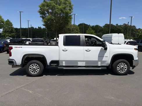 Used 2025 Chevrolet Silverado 2500 LT w/ Convenience Package AWD/4WD image 13