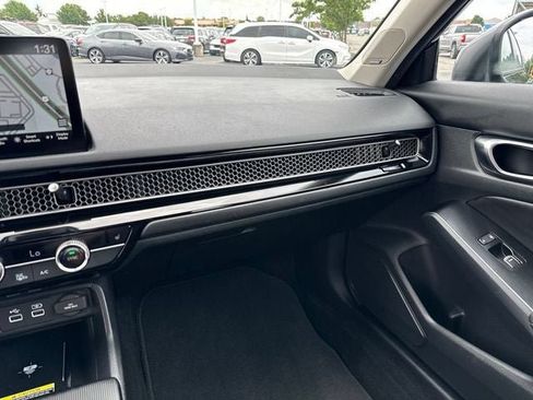 Used 2024 Honda Civic Touring image 21