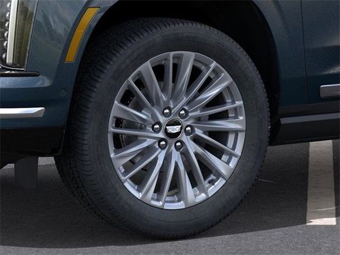 New 2026 Cadillac Escalade Luxury image 9