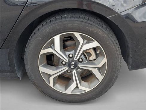 Used 2021 Kia Forte LXS FWD image 10